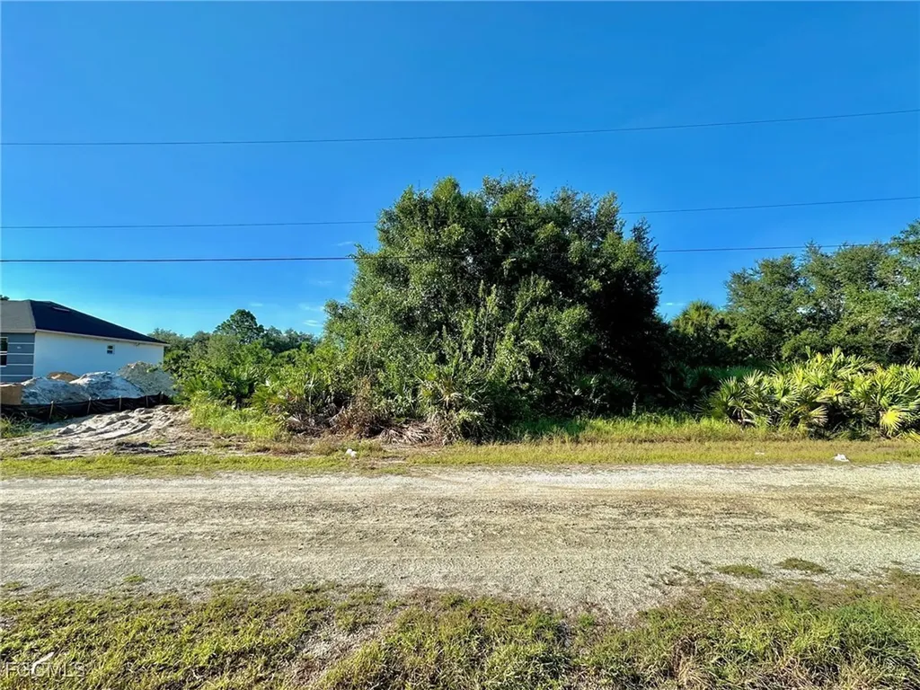 16 W 18th Street Lehigh Acres FL 33972