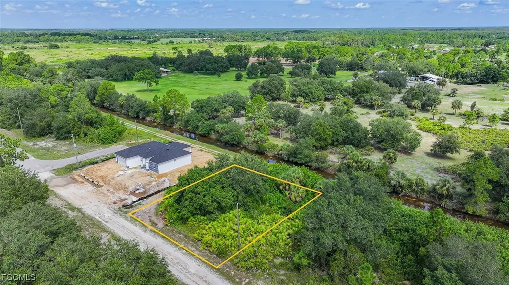 16 W 18th Street Lehigh Acres FL 33972