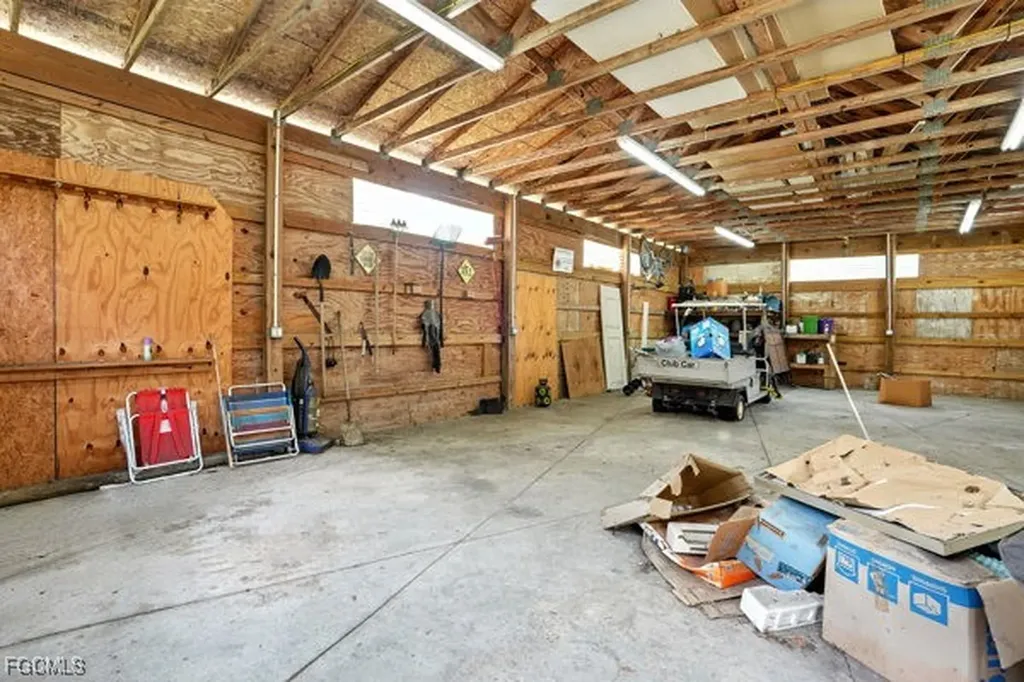 435 Trader Road Fort Denaud FL 33935