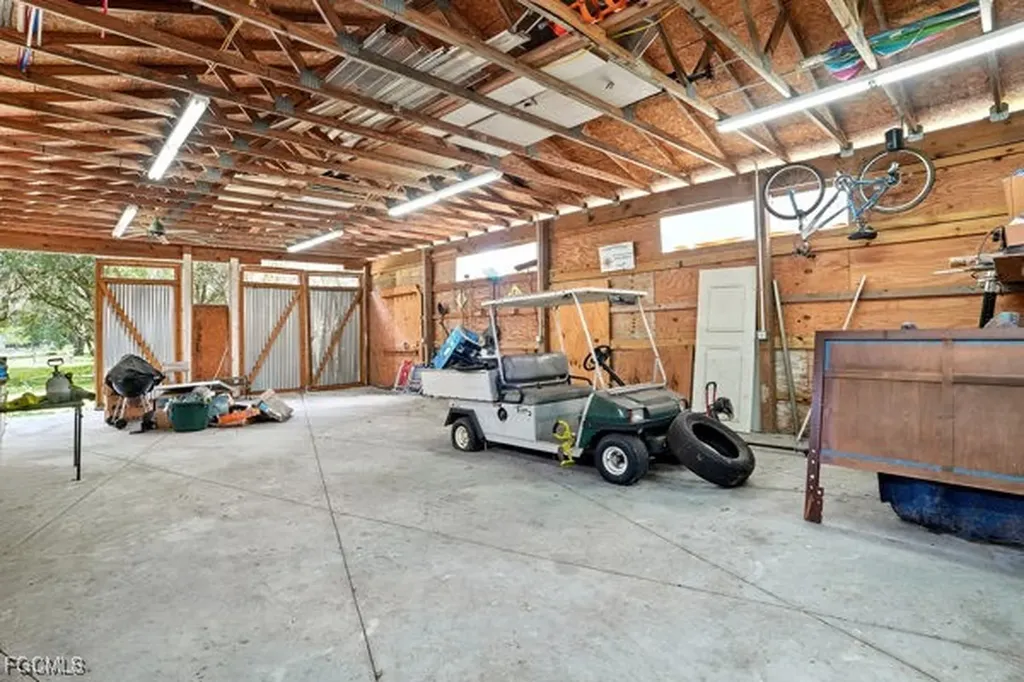 435 Trader Road Fort Denaud FL 33935