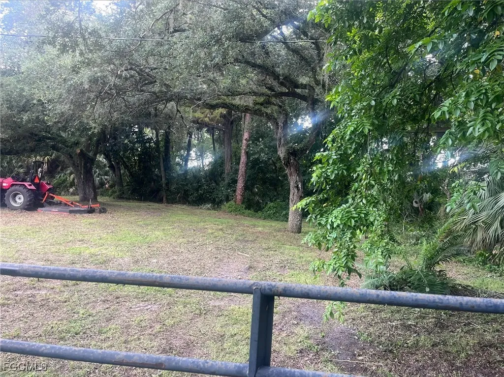 435 Trader Road Fort Denaud FL 33935