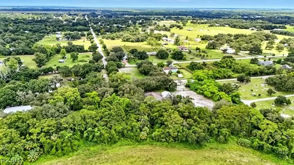 435 Trader Road Fort Denaud FL 33935