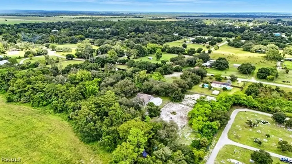 435 Trader Road Fort Denaud FL 33935