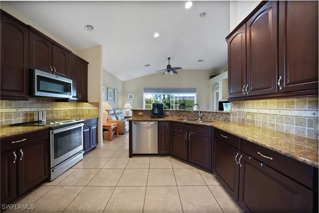 2697 Brightside Court Cape Coral FL 33991