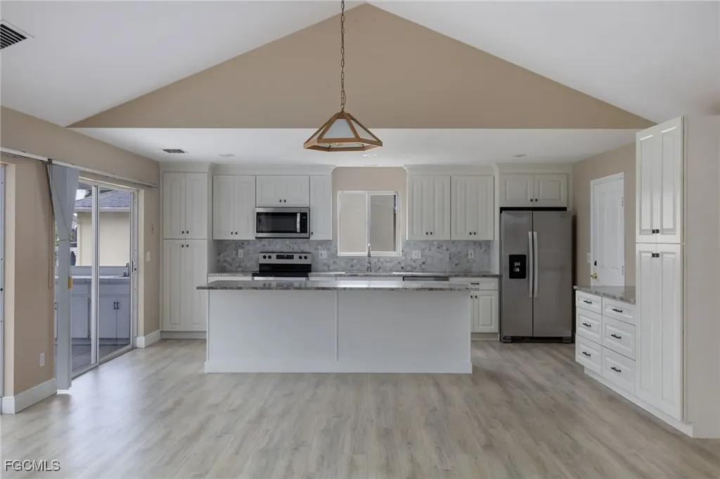 17619 Boat Club Drive Fort Myers FL 33908