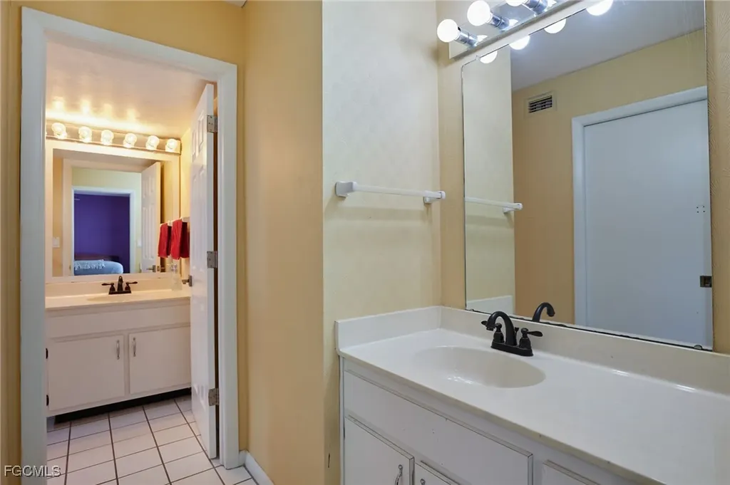 3350 N Key Drive North Fort Myers FL 33903