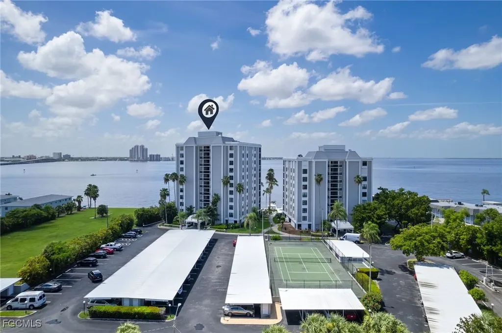 3350 N Key Drive North Fort Myers FL 33903