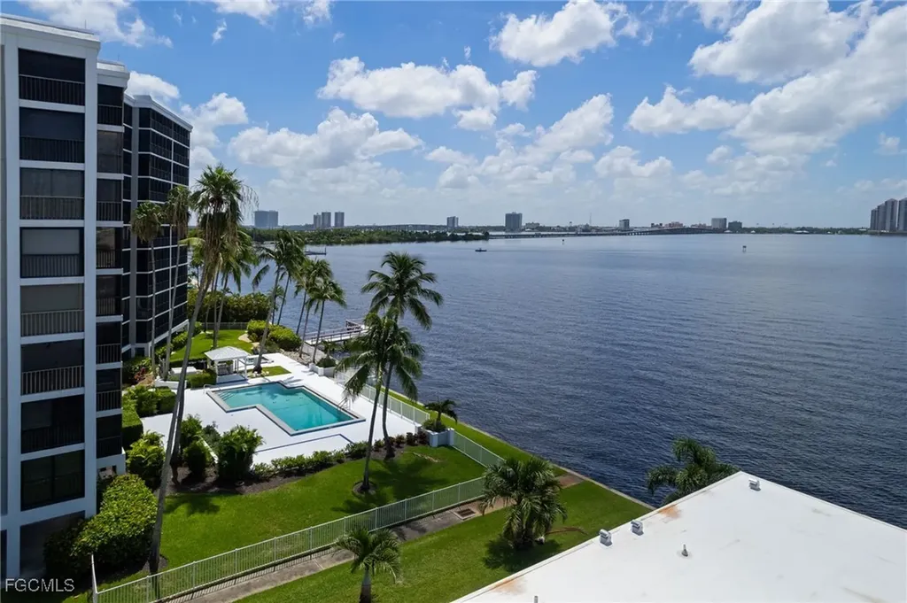 3350 N Key Drive North Fort Myers FL 33903