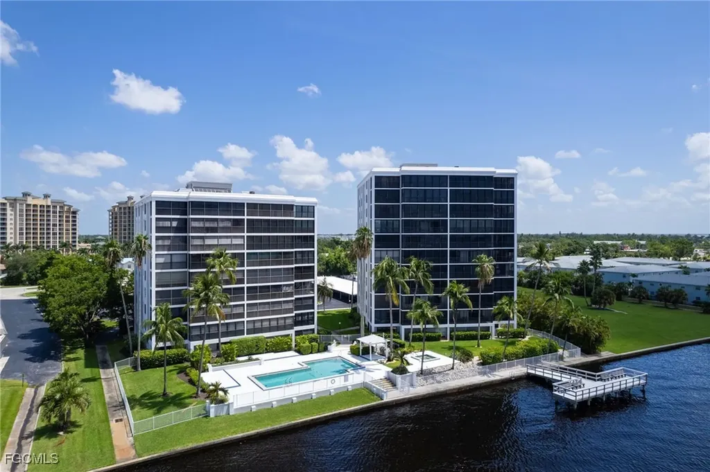 3350 N Key Drive North Fort Myers FL 33903