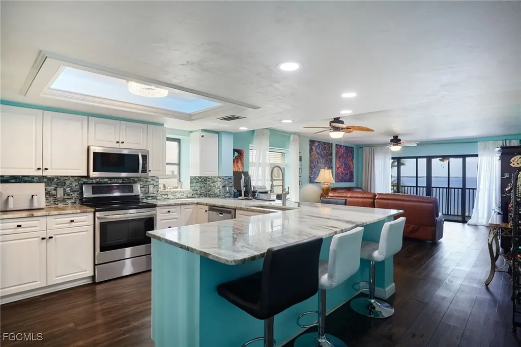 3350 N Key Drive North Fort Myers FL 33903
