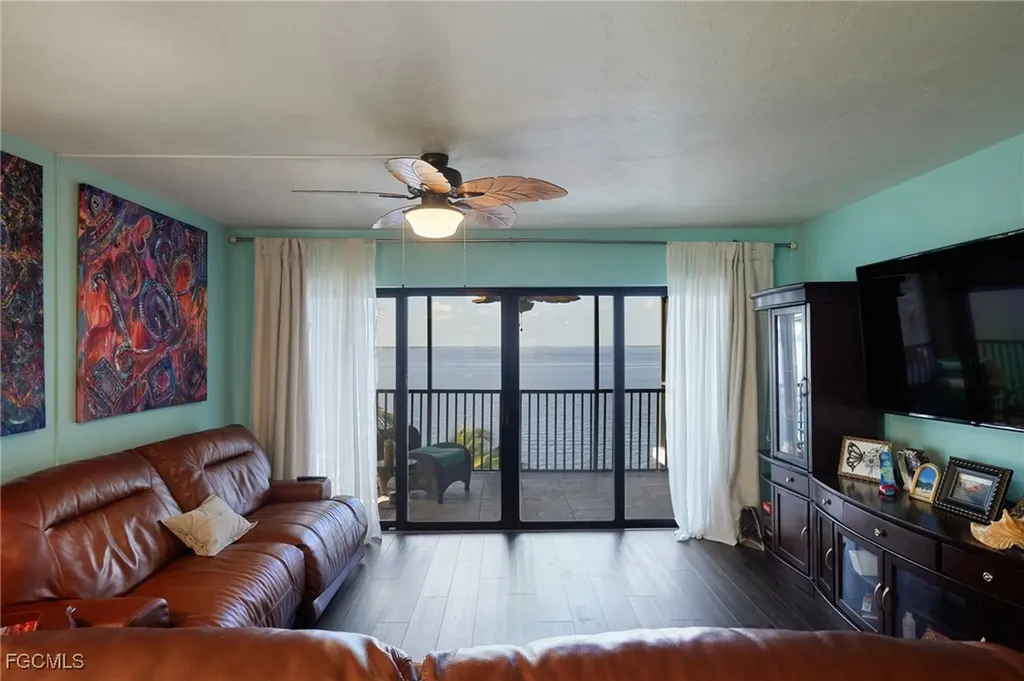 3350 N Key Drive North Fort Myers FL 33903