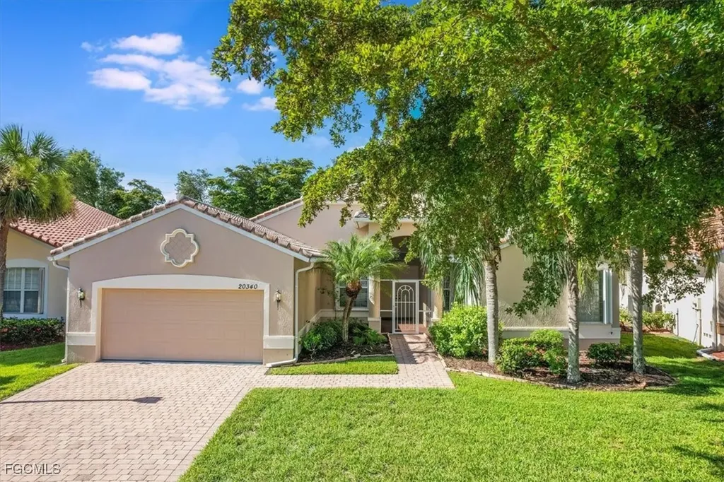 Estero FL, 20340 Foxworth Circle