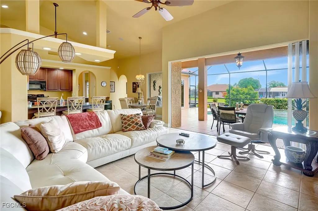 3517 SE 18th Avenue Cape Coral FL 33904