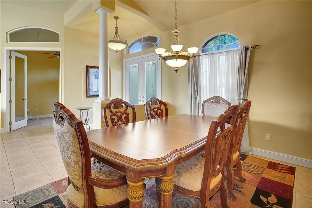 3517 SE 18th Avenue Cape Coral FL 33904