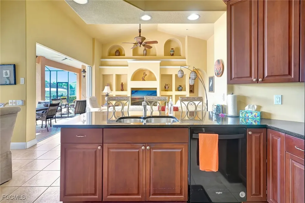 3517 SE 18th Avenue Cape Coral FL 33904