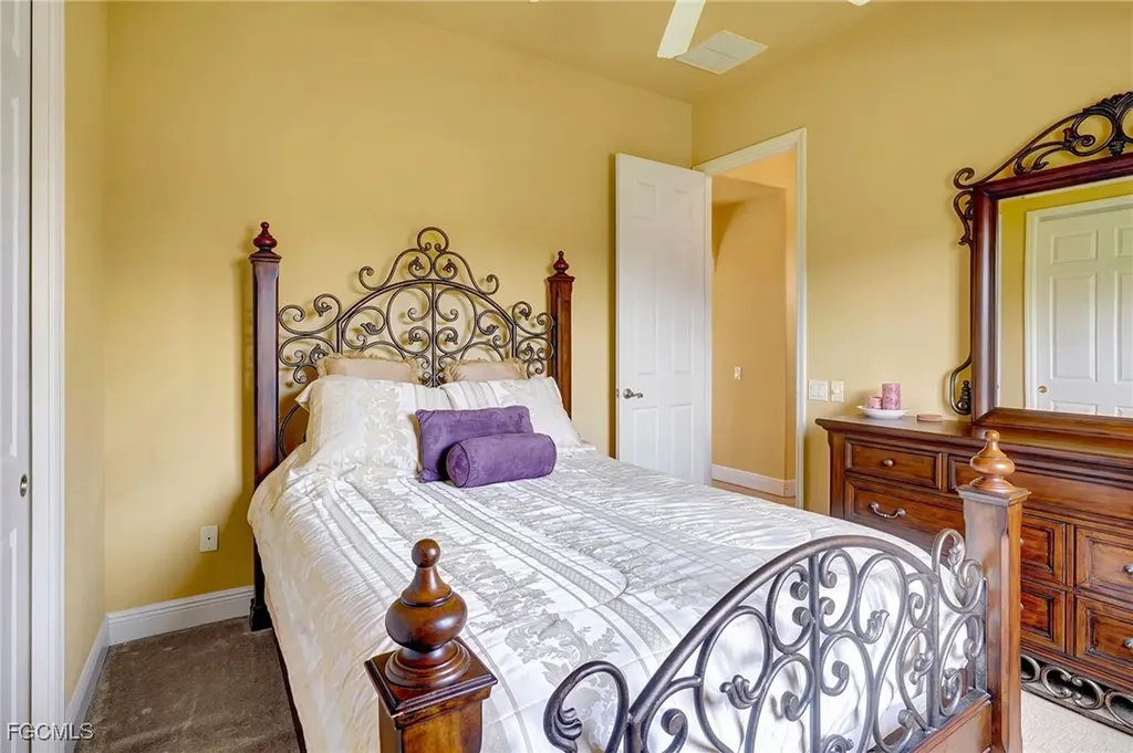 3517 SE 18th Avenue Cape Coral FL 33904