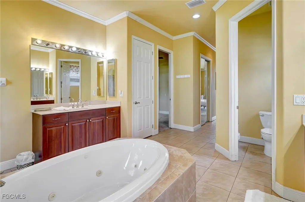 3517 SE 18th Avenue Cape Coral FL 33904