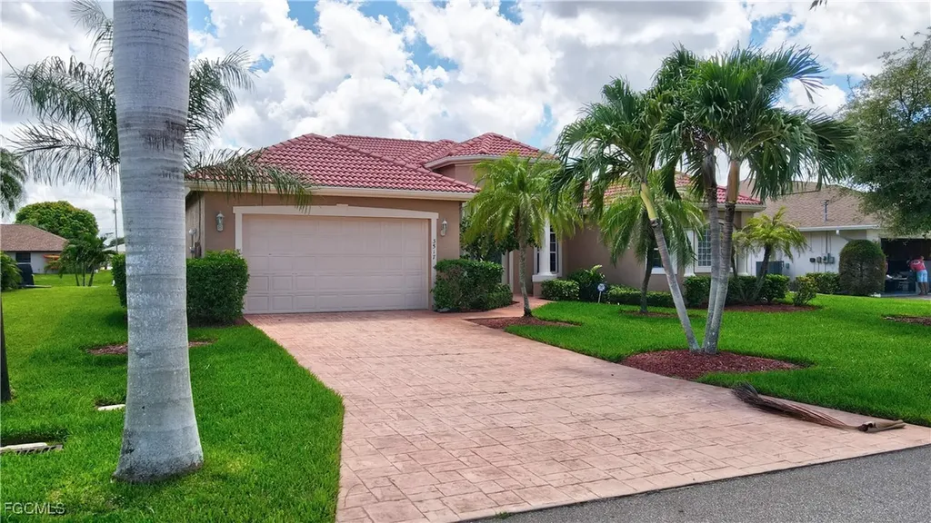 3517 SE 18th Avenue Cape Coral FL 33904
