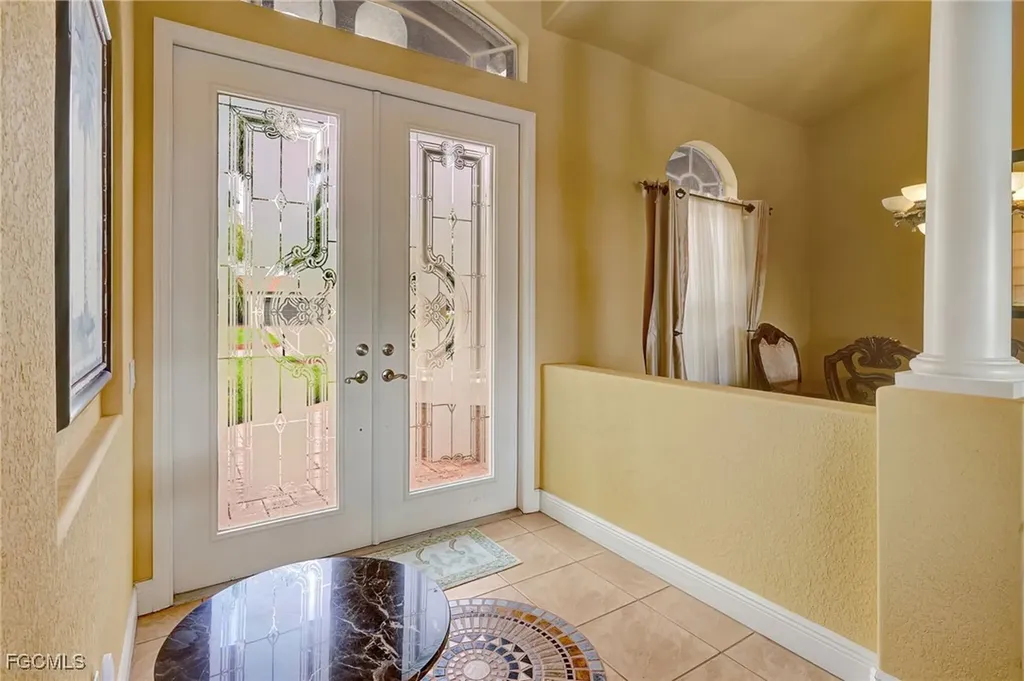 3517 SE 18th Avenue Cape Coral FL 33904