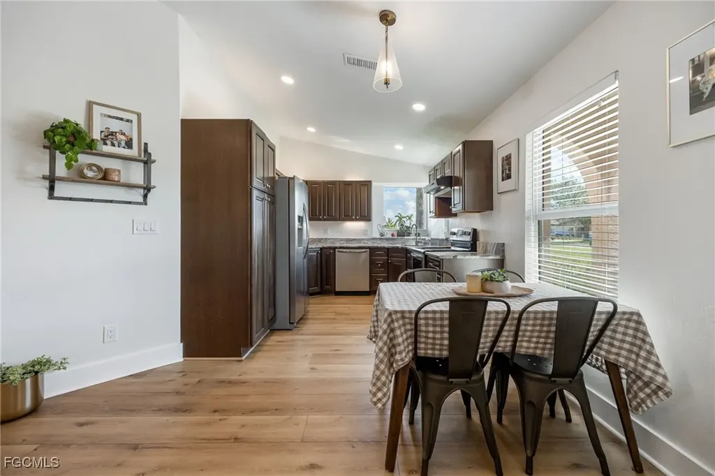 3532 SW 15th Place Cape Coral FL 33914