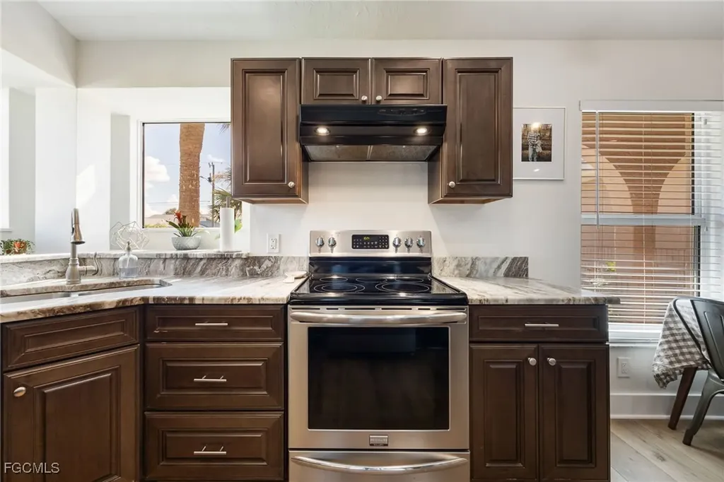 3532 SW 15th Place Cape Coral FL 33914