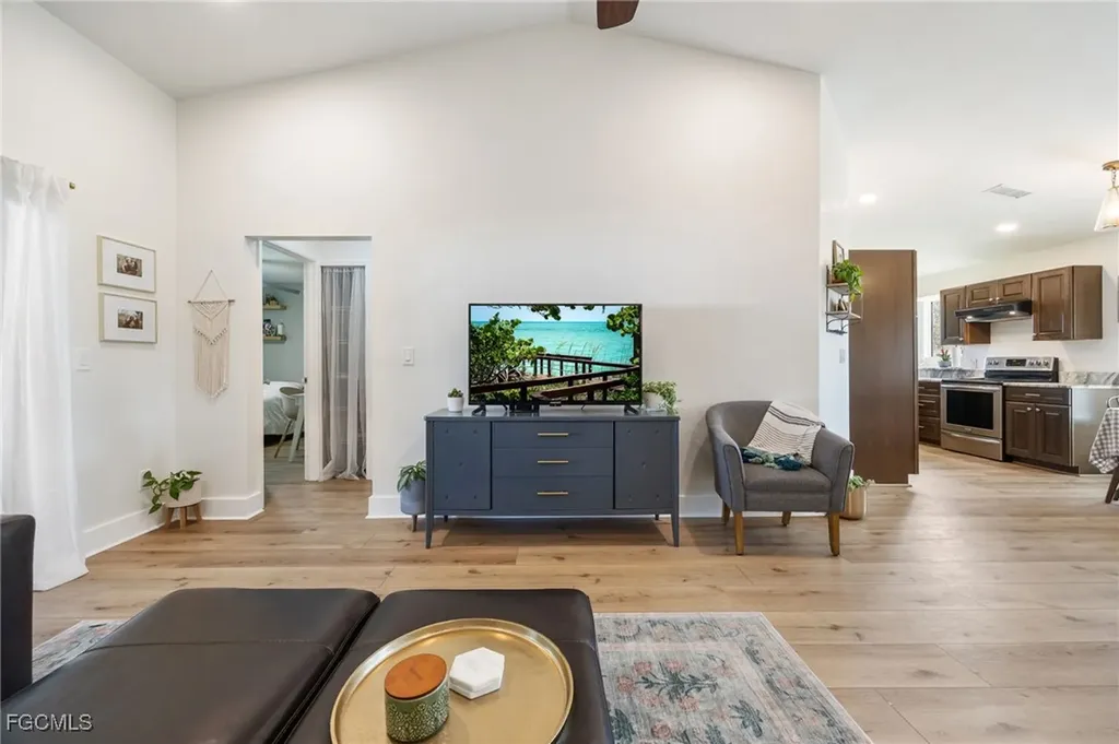 3532 SW 15th Place Cape Coral FL 33914