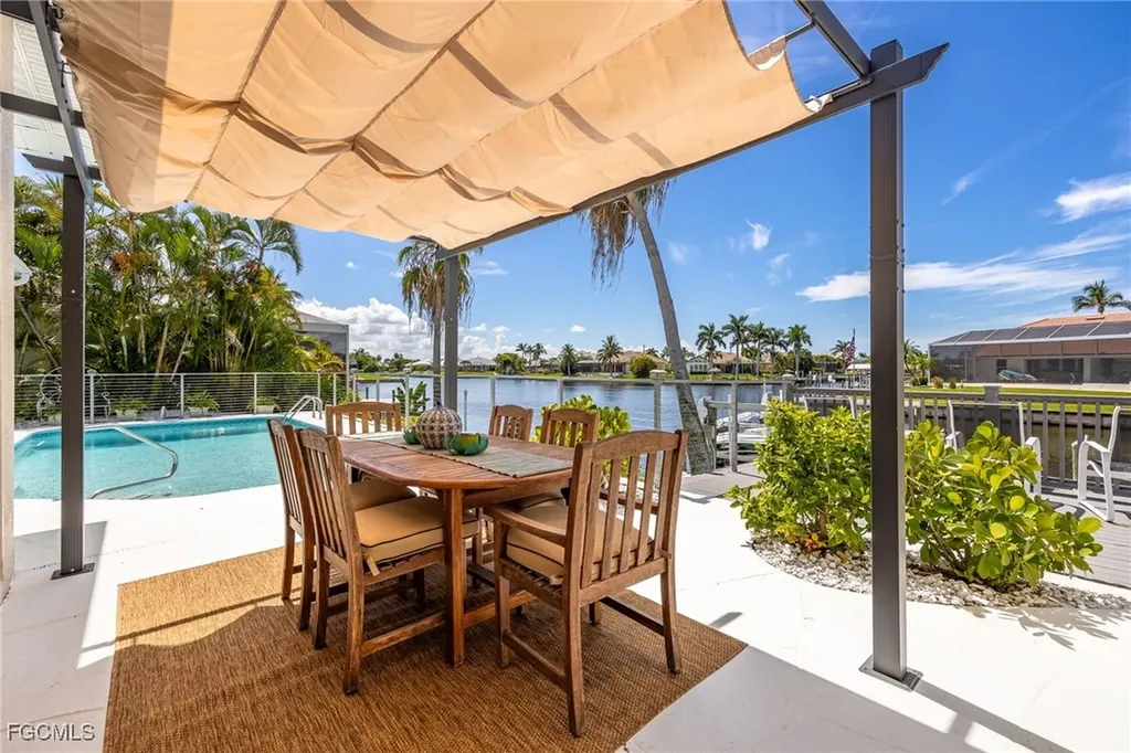 2806 SW 40th Street Cape Coral FL 33914