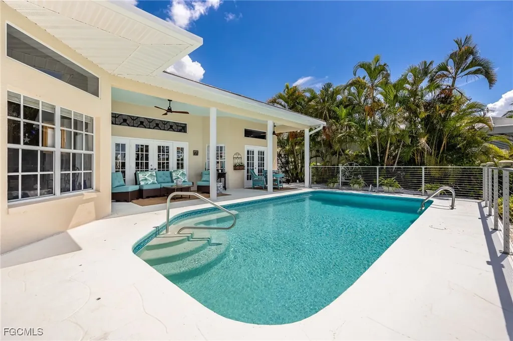 2806 SW 40th Street Cape Coral FL 33914