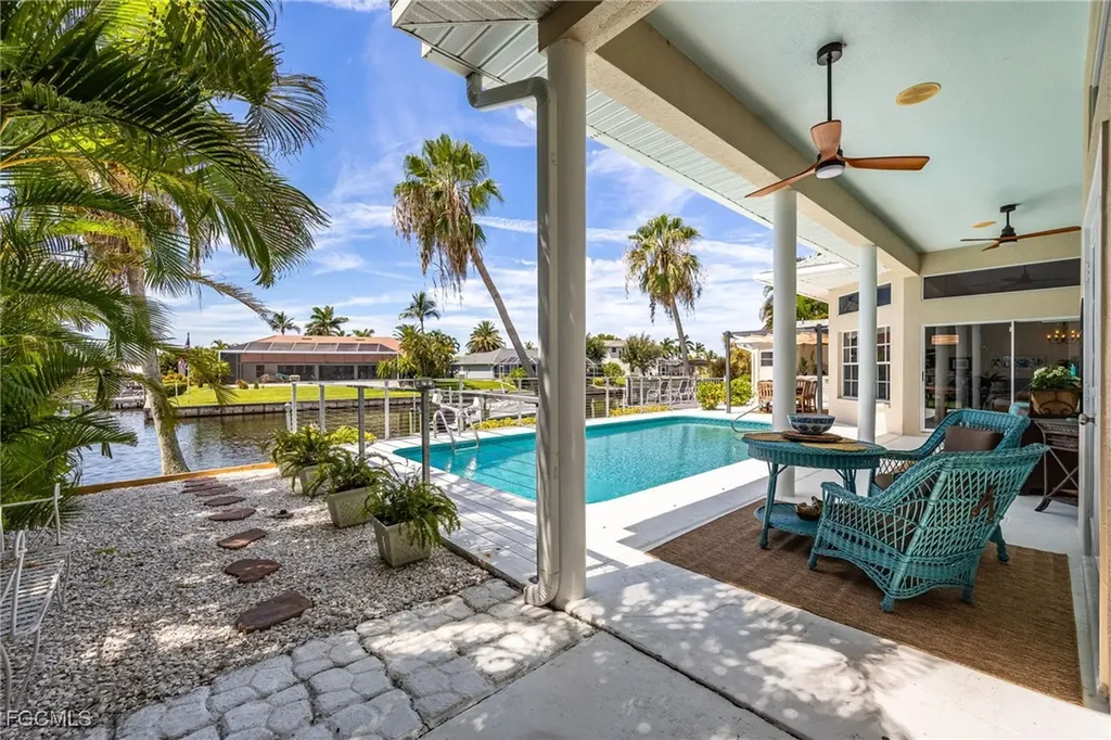 2806 SW 40th Street Cape Coral FL 33914