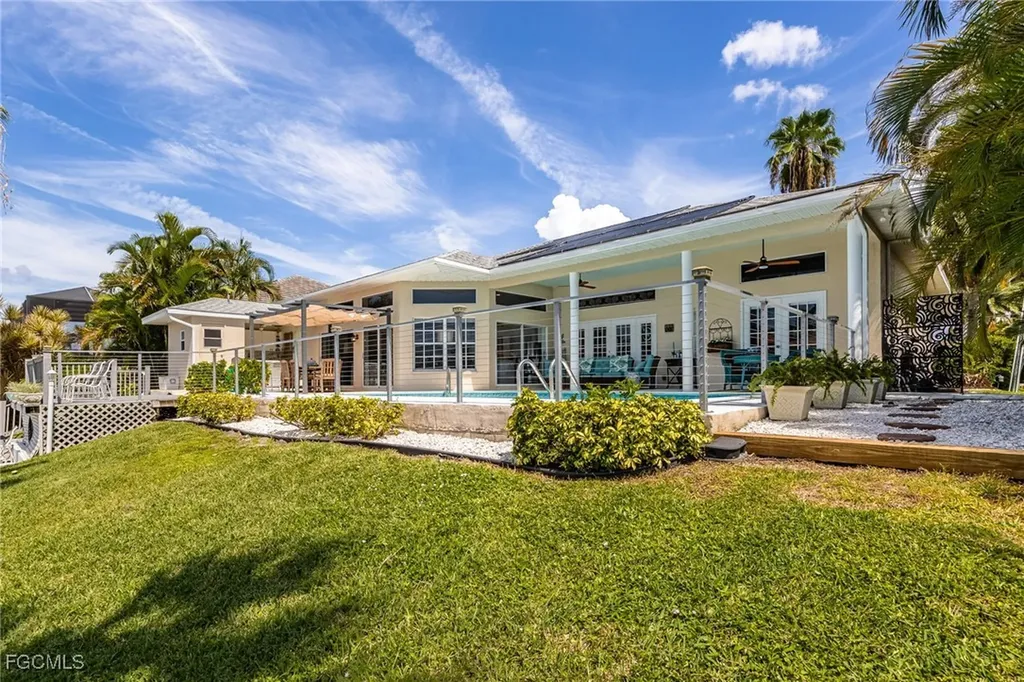 2806 SW 40th Street Cape Coral FL 33914