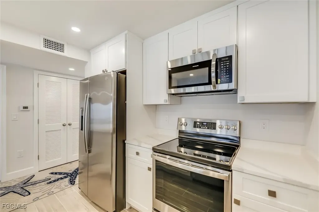 760 Sextant Drive Sanibel FL 33957