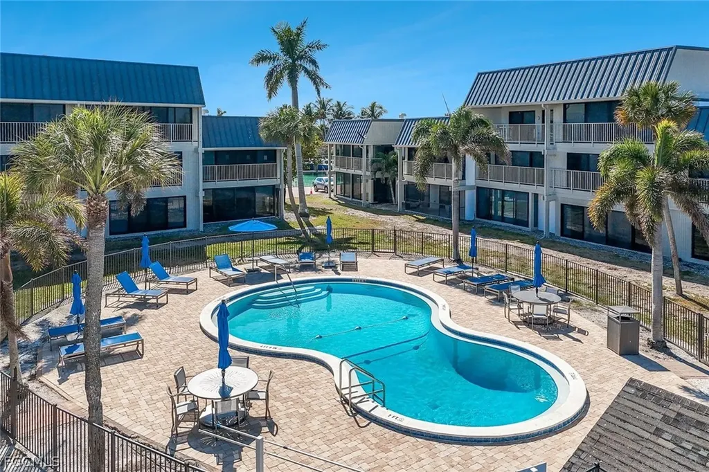 760 Sextant Drive Sanibel FL 33957