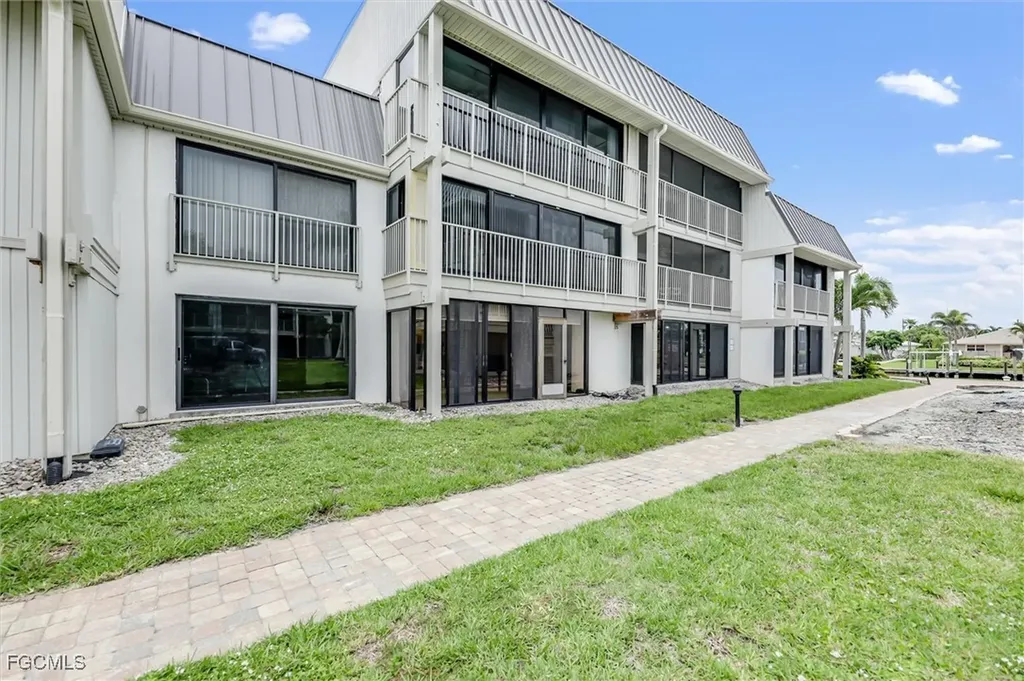 760 Sextant Drive Sanibel FL 33957