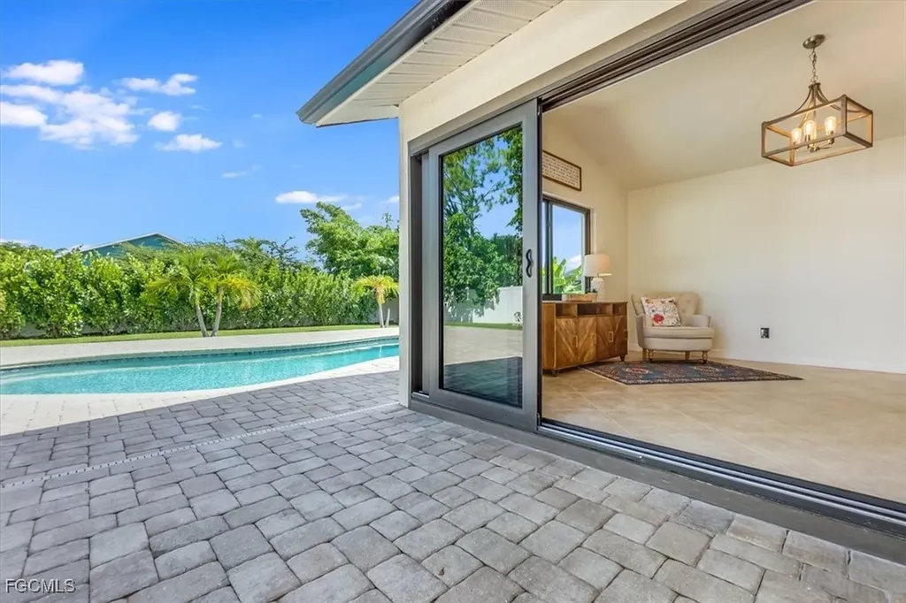49 Willoughby Drive Naples FL 34110