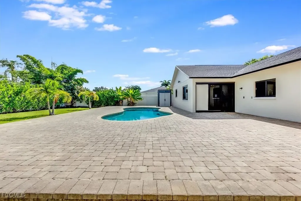49 Willoughby Drive Naples FL 34110
