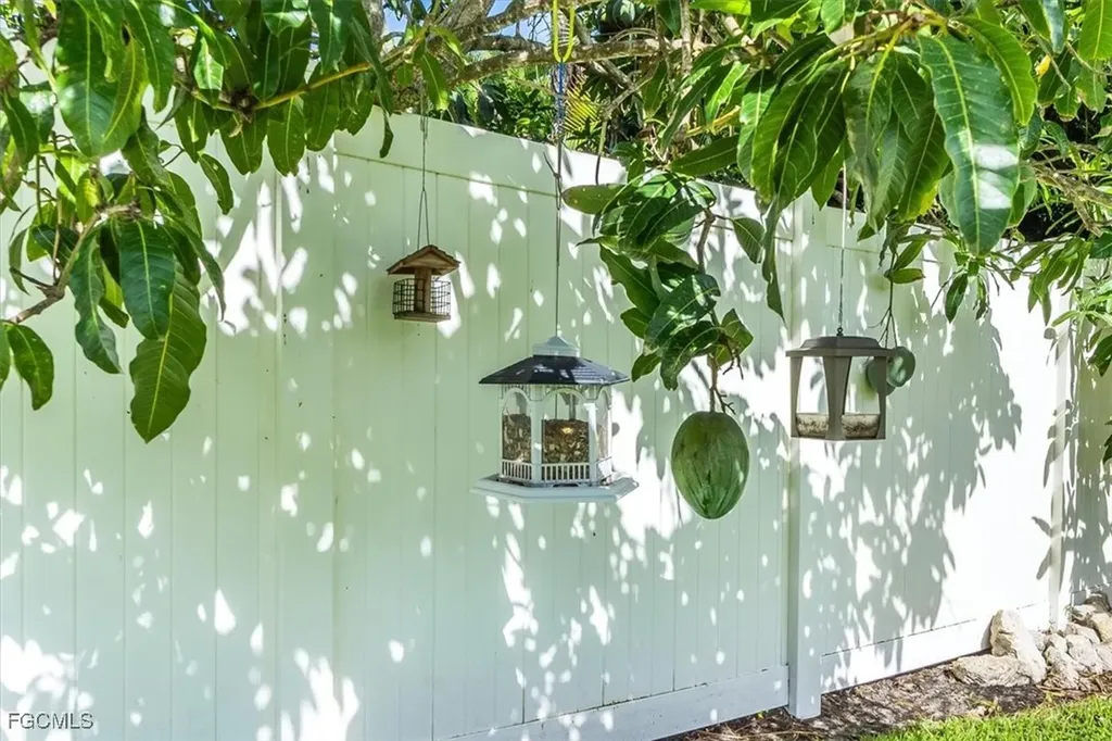 49 Willoughby Drive Naples FL 34110