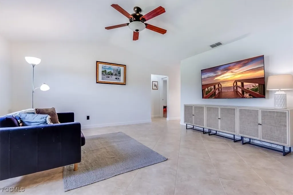 49 Willoughby Drive Naples FL 34110