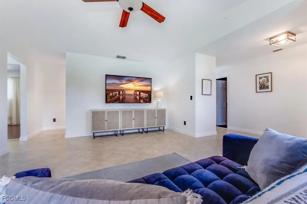 49 Willoughby Drive Naples FL 34110