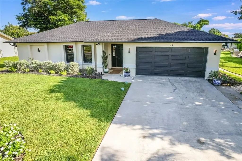 49 Willoughby Drive Naples FL 34110
