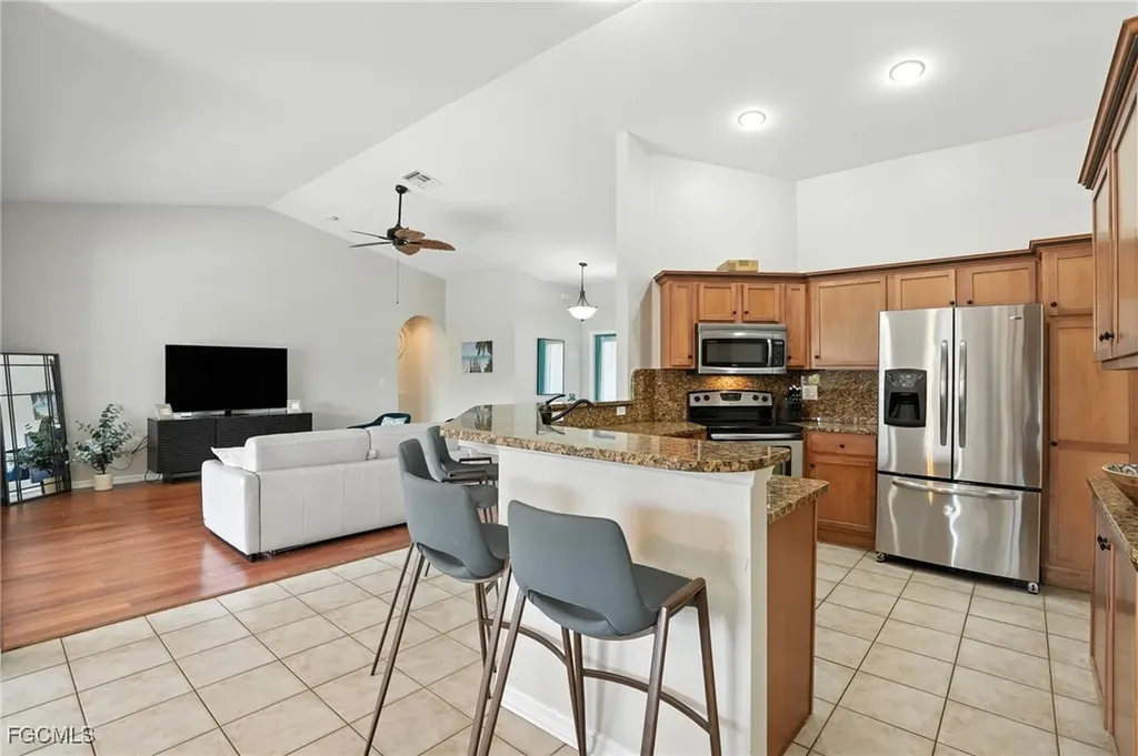 3023 SW 23rd Avenue Cape Coral FL 33914