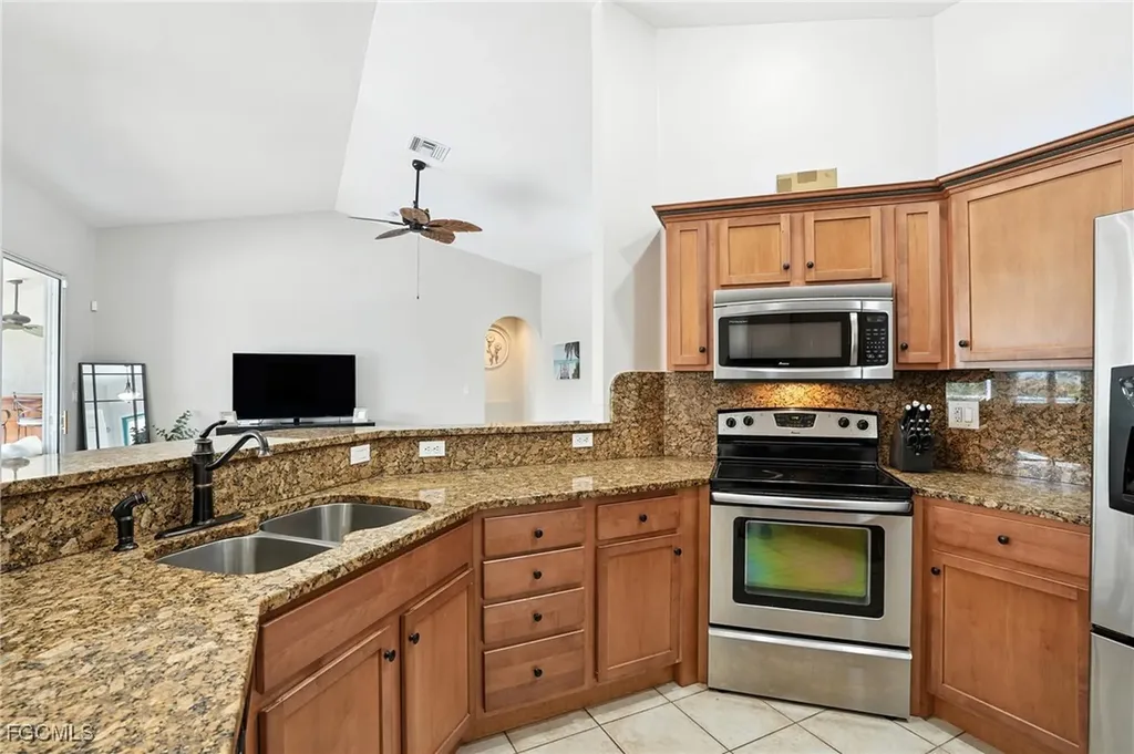 3023 SW 23rd Avenue Cape Coral FL 33914