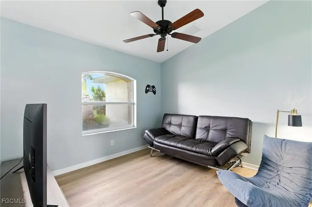 3023 SW 23rd Avenue Cape Coral FL 33914