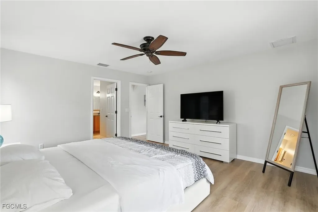 3023 SW 23rd Avenue Cape Coral FL 33914