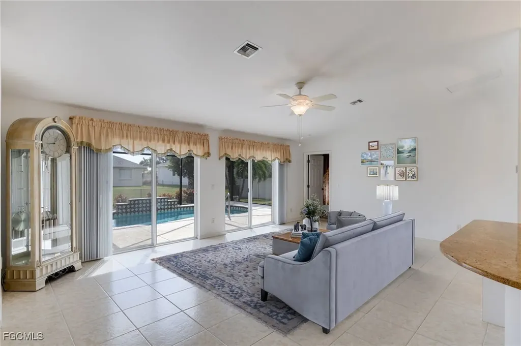 2616 SW 27th Street Cape Coral FL 33914