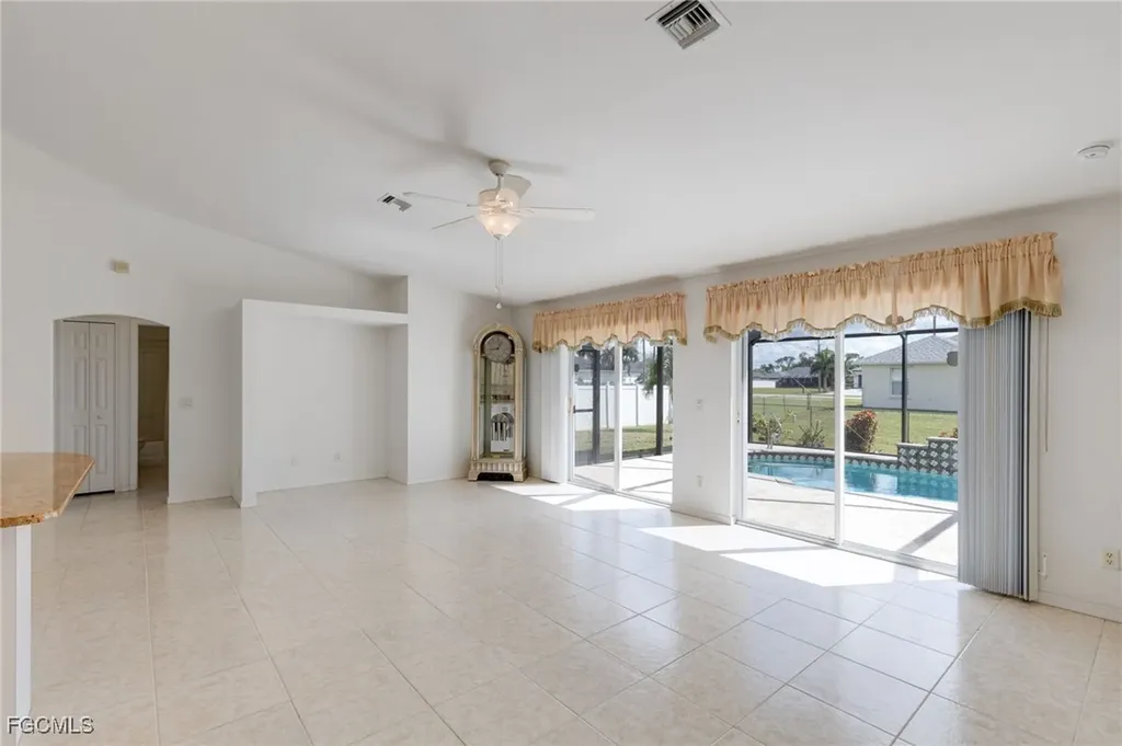 2616 SW 27th Street Cape Coral FL 33914