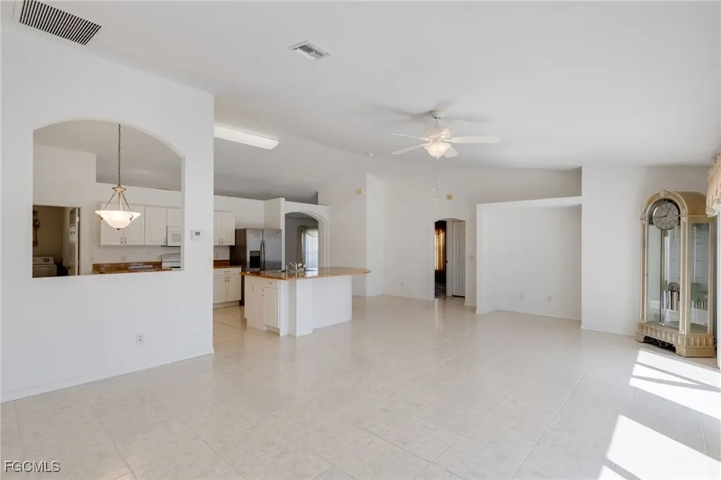 2616 SW 27th Street Cape Coral FL 33914