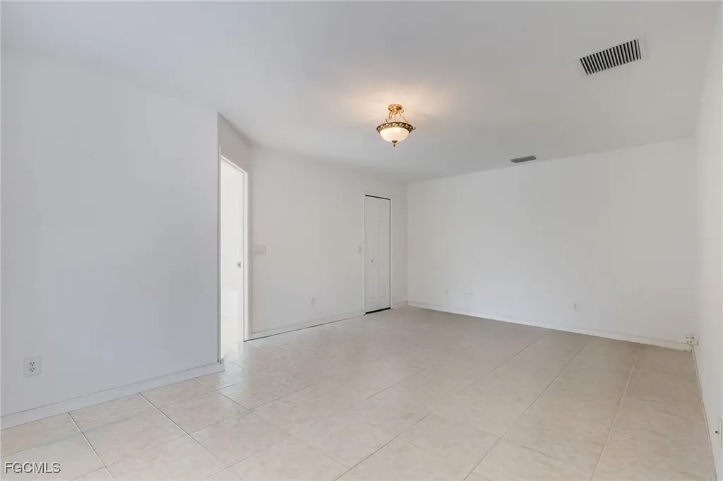 2616 SW 27th Street Cape Coral FL 33914