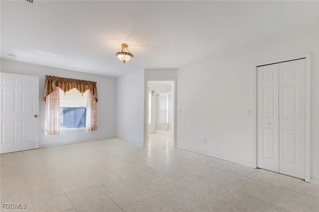 2616 SW 27th Street Cape Coral FL 33914