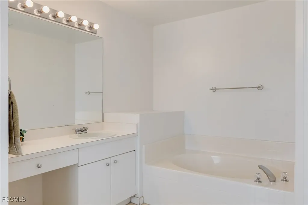 2616 SW 27th Street Cape Coral FL 33914