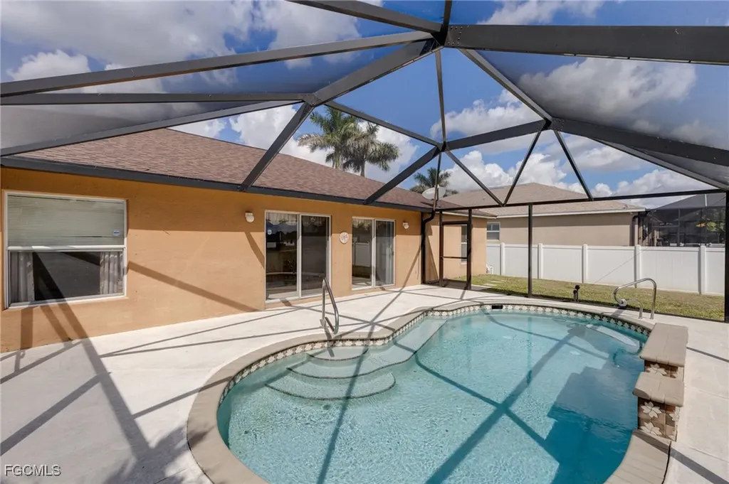 2616 SW 27th Street Cape Coral FL 33914